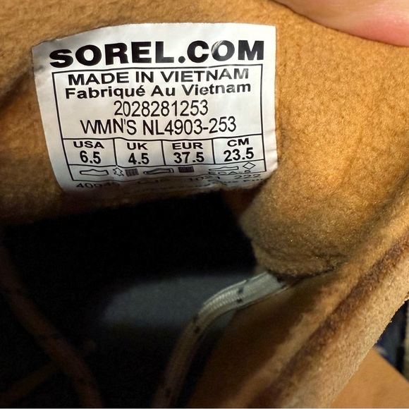 Sorel Women’s Kinetic Breakthru Carobou Waterproof Boots. New size 6.5. - Picture 5 of 7